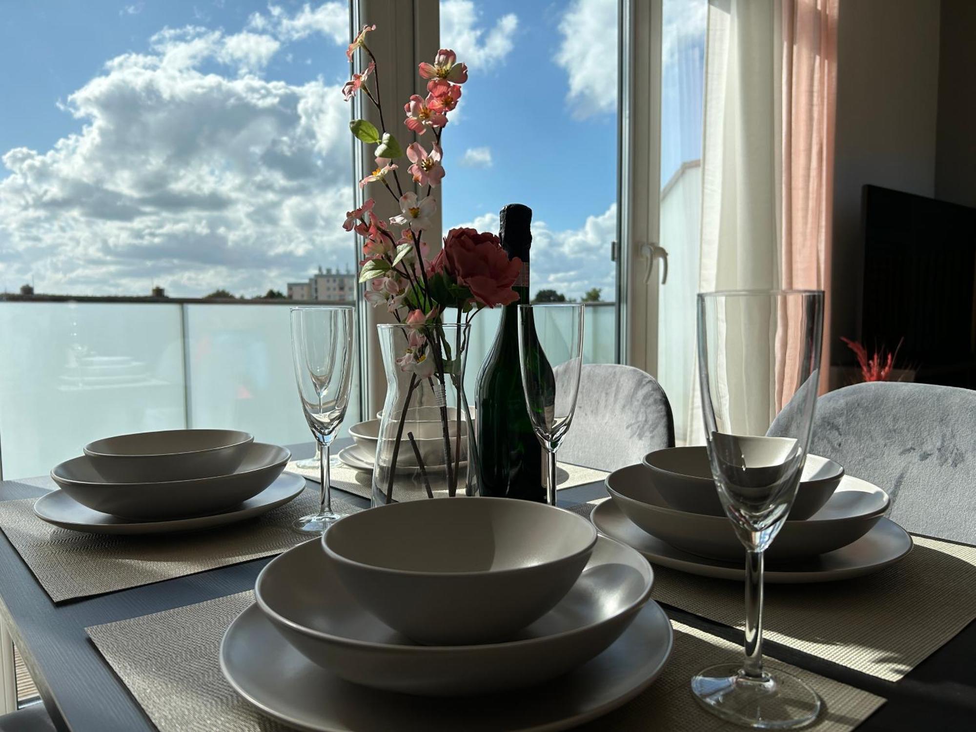 Apartmán Micasa Ol - Modernes Penthouse - Stellplatz - Kueche - Wlan - Dachterrasse Oldenburg Exteriér fotografie